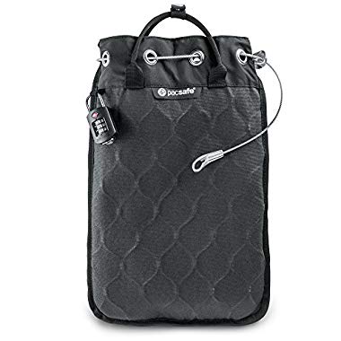 Pacsafe Travelsafe 5L - Mobiler Safe mit TSA-Zahlen Schloß,Trage-Tasche mit Anti-Diebstahl Technologie,5 Liter Volumen,Anthrazit/Charcoal